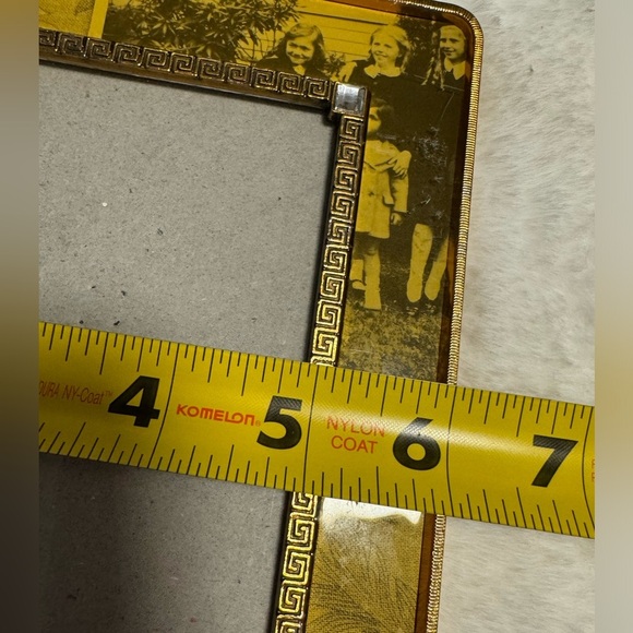 2003 Vintage Sisters Thompson Photo Frame 6X8 Gold Heavy Scrollwork Pearls Fancy - Picture 13 of 15